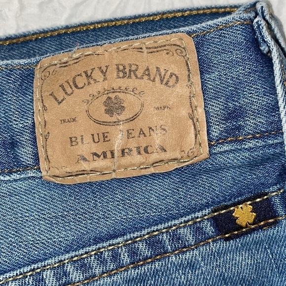 Lucky Brand Sienna Slim Boyfriend Distressed Jean - Picture 12 of 16